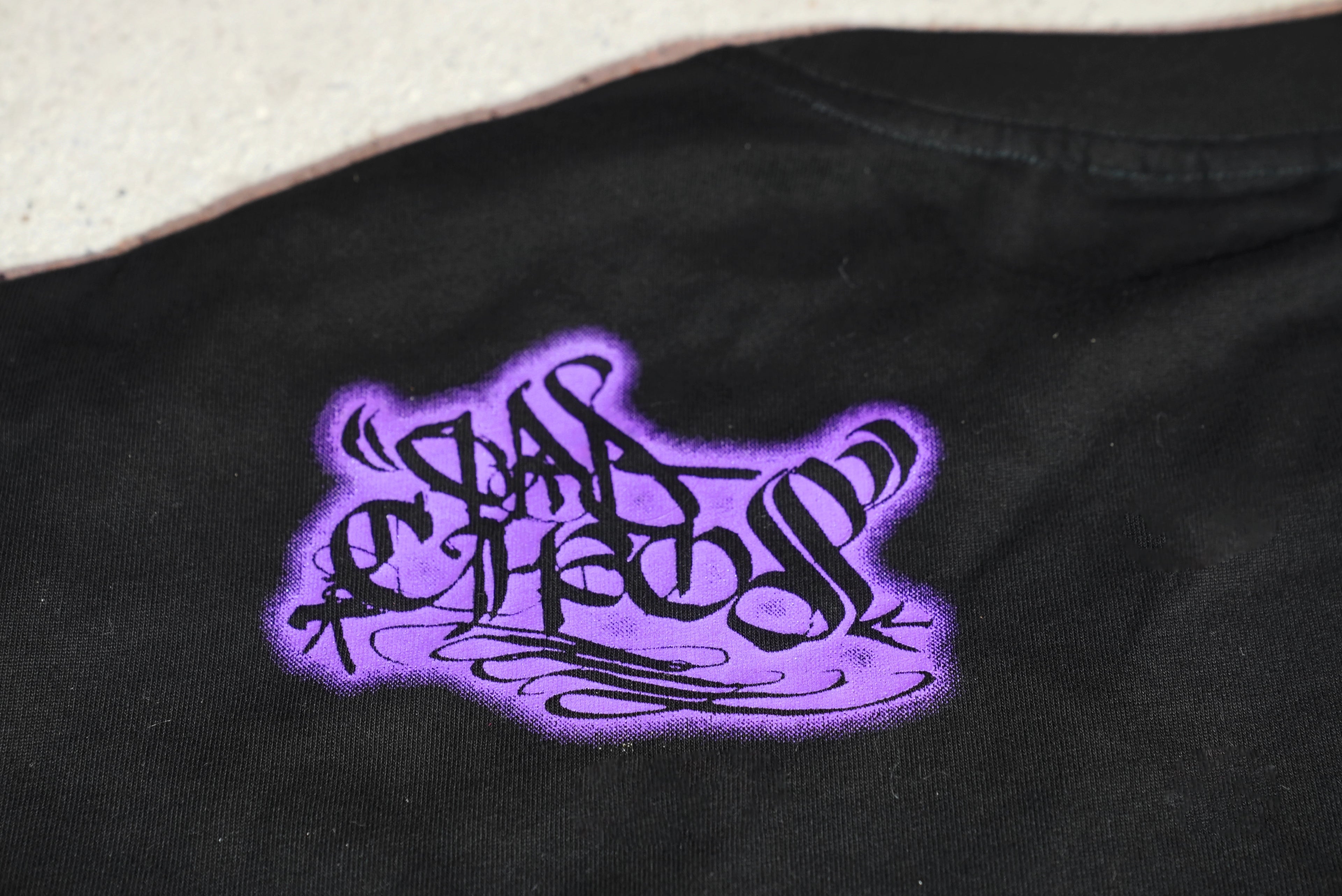 BLINKERFLUID GLOW IN THE DARK TEE - PURPLE