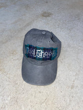 Load image into Gallery viewer, HAT 002
