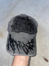Load image into Gallery viewer, HAT 003
