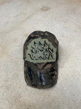 Load image into Gallery viewer, HAT 006
