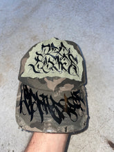 Load image into Gallery viewer, HAT 006
