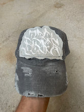 Load image into Gallery viewer, HAT 008
